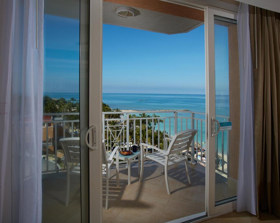 Divi Aruba Phoenix Beach Resort Палм Бийч Екстериор снимка